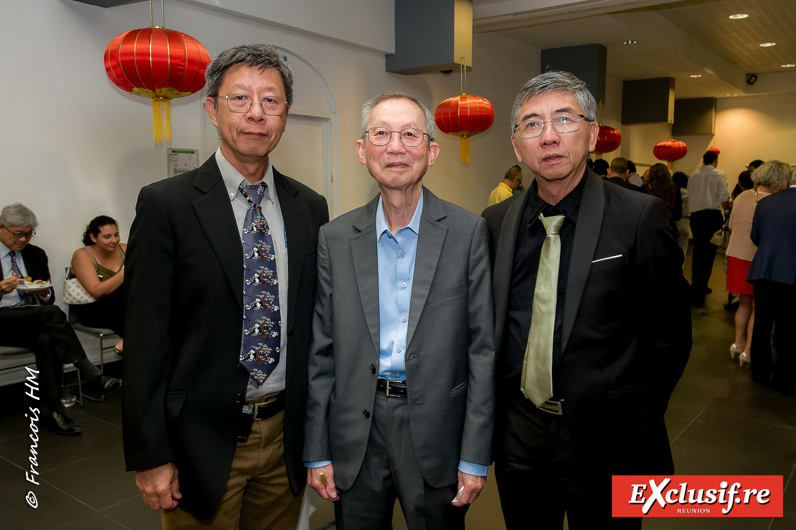Soirée du 76e Anniversaire de la Fondation de la République Populaire de Chine