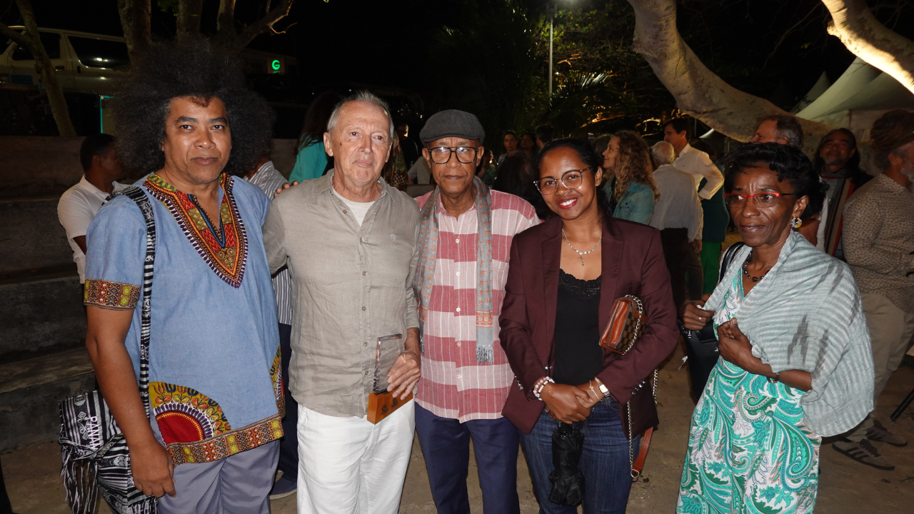 Prix Indianocéanie 2025: Didier Lentrein lauréat avec son roman "Le Puits arabe"