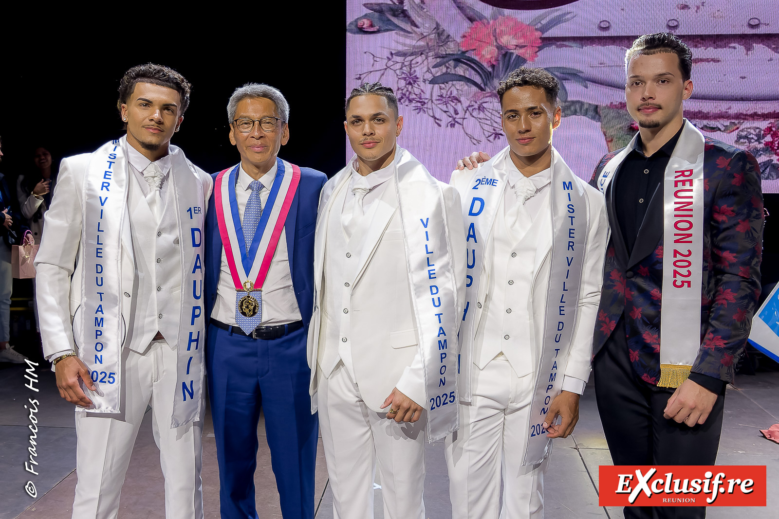 Les lauréats avec le maire Patrice Thien Ah Koon, et avec Mister Réunion 2025