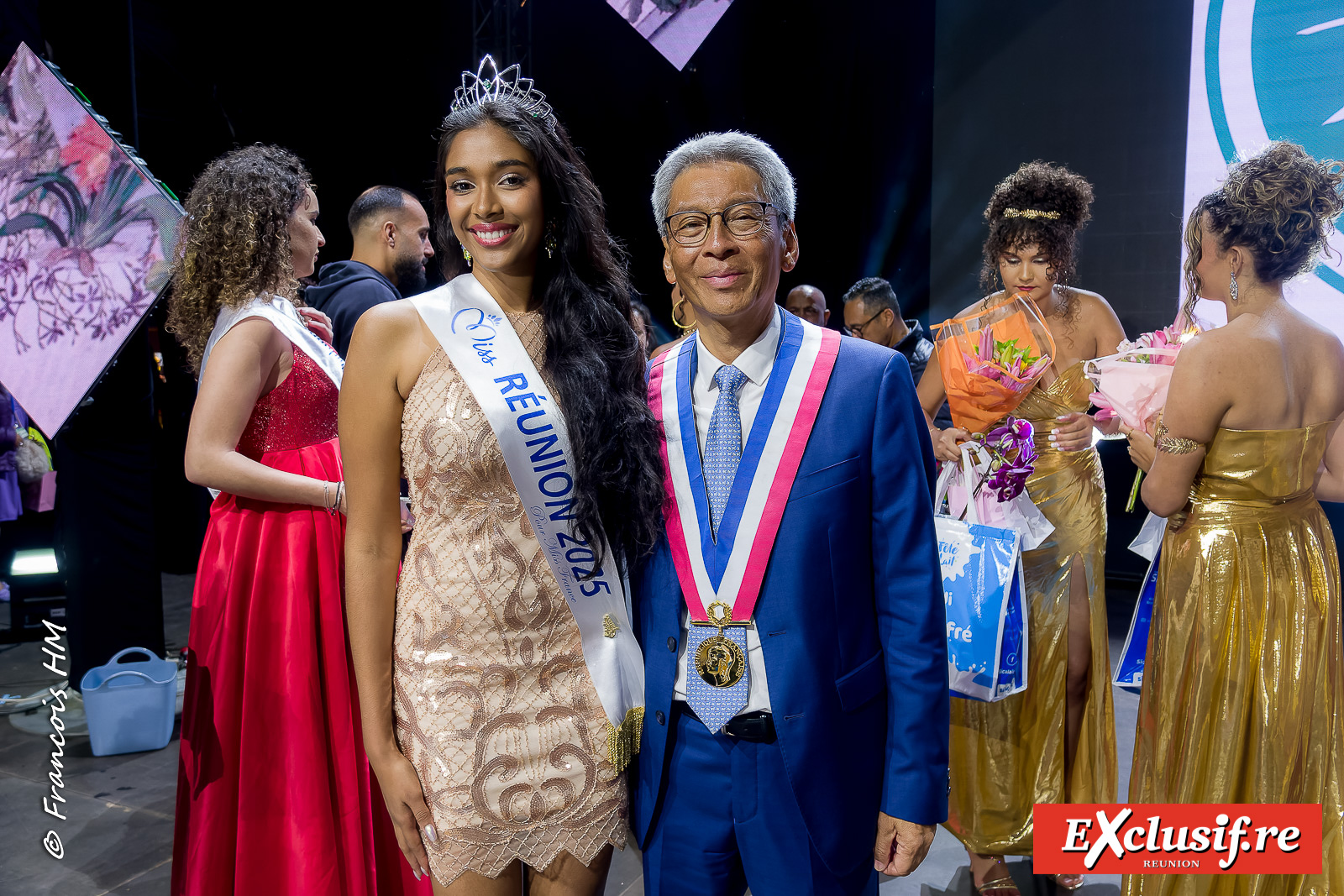 Proya Padavatan, Miss Réunion 2025, et Patrice Thien Ah Koon, maire du Tampon