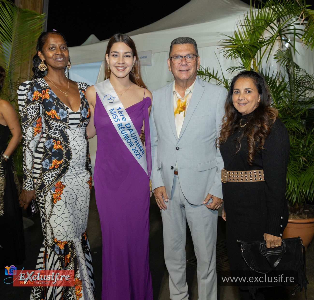 Sabeykarathy, Hannah Macé, Eric Ferrère, et Amida Hussein, directrice de la Société Miss Réunion