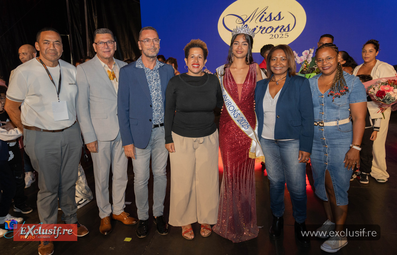 Miss Avirons 2025 avec ls élus de la commune