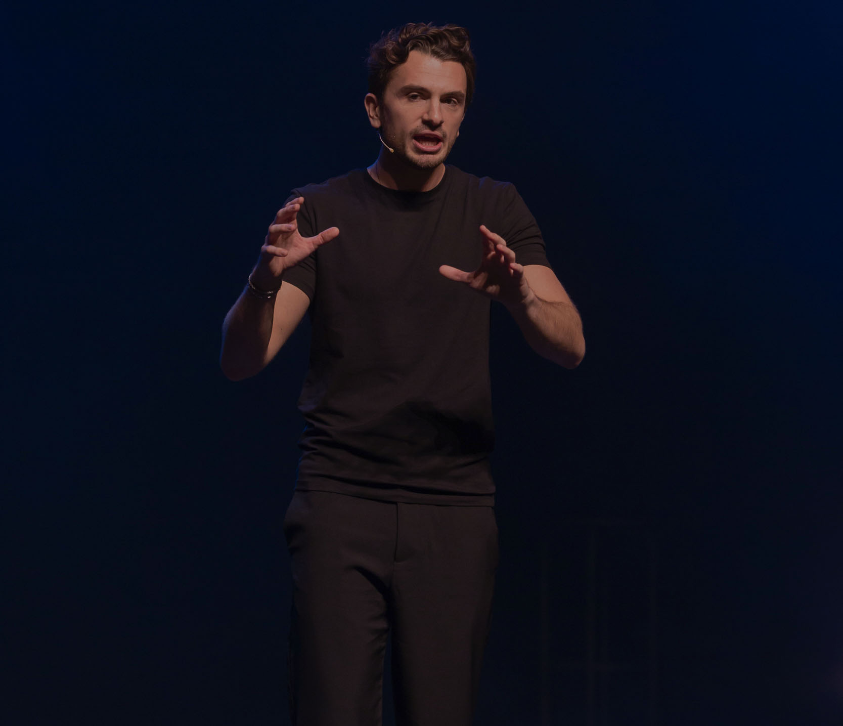 David Voinson, humoriste, en spectacle à Champ Fleuri: photos