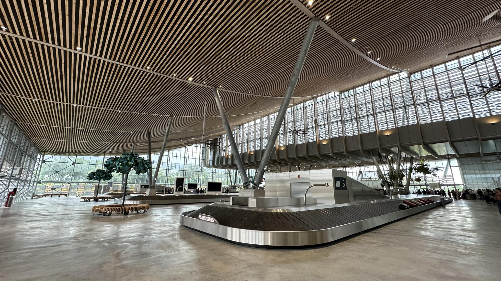 Conçu pour optimiser la ventilation naturelle, réduire la consommation énergétique et s’adapter au climat tropical