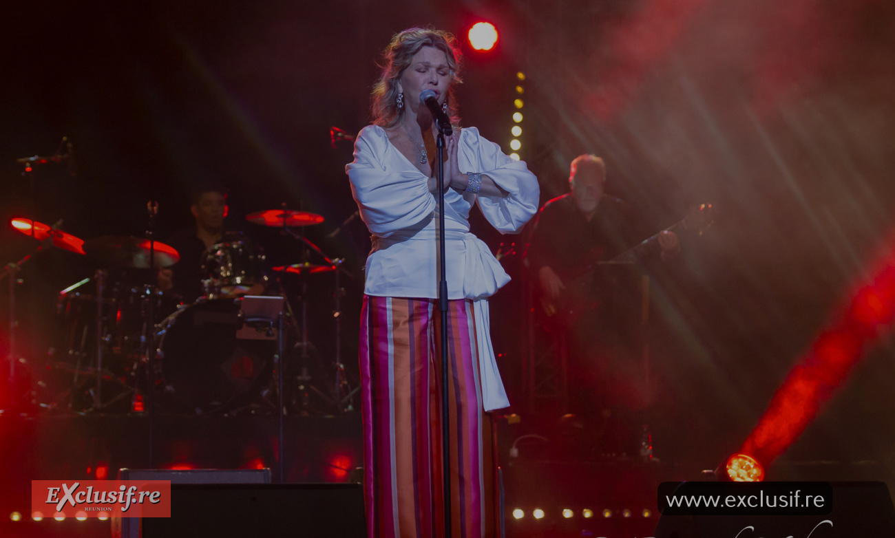Jeane Manson en concert au Téat Plein Air de Saint-Gilles: photos