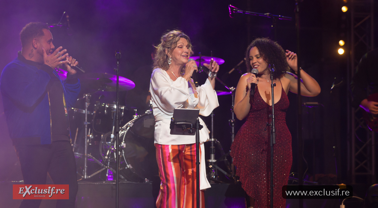 Jeane Manson en concert au Téat Plein Air de Saint-Gilles: photos