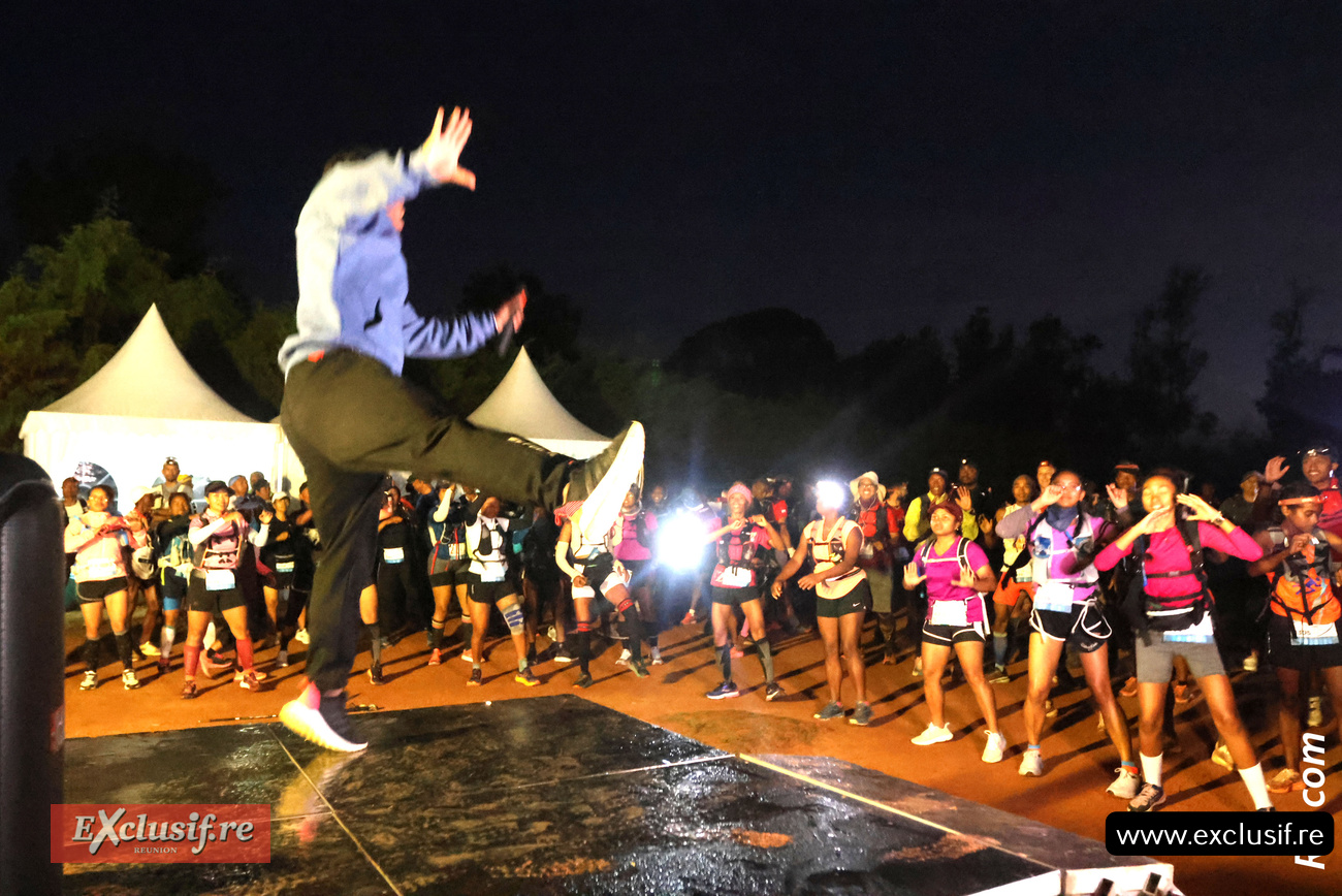 On s'echauffe toujours comme ça avant chaque départ