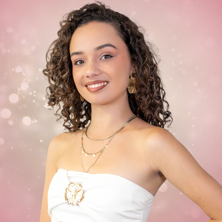 N°5:  Manon Bardeur