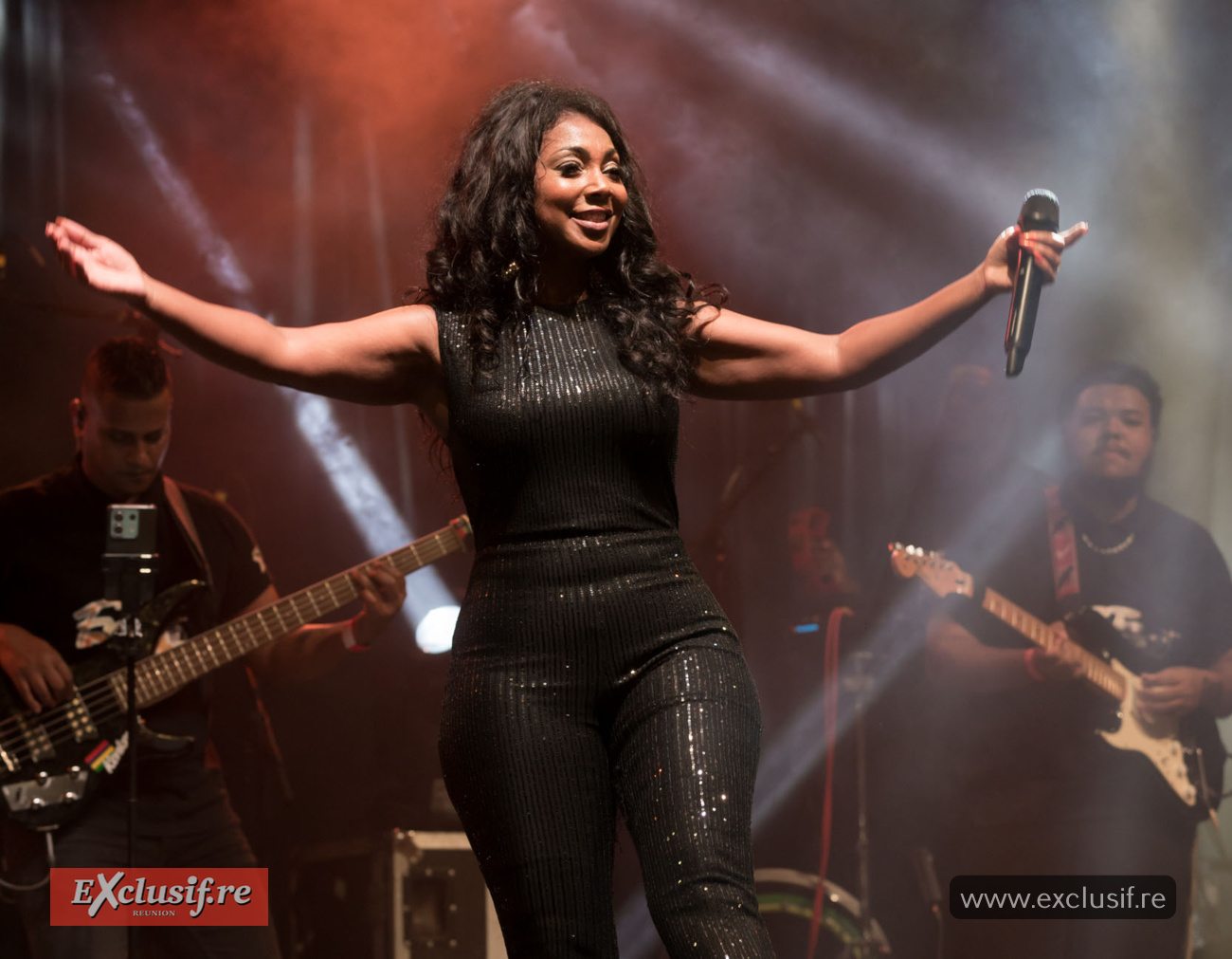 Concert Missty, Clara, Médérice: un trio féminin gagnant à Saint-Benoît, photos 