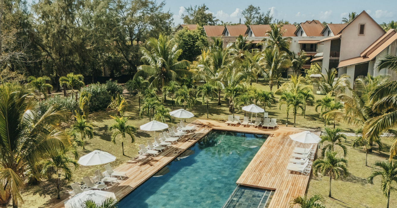 La piscine réservée aux adultes