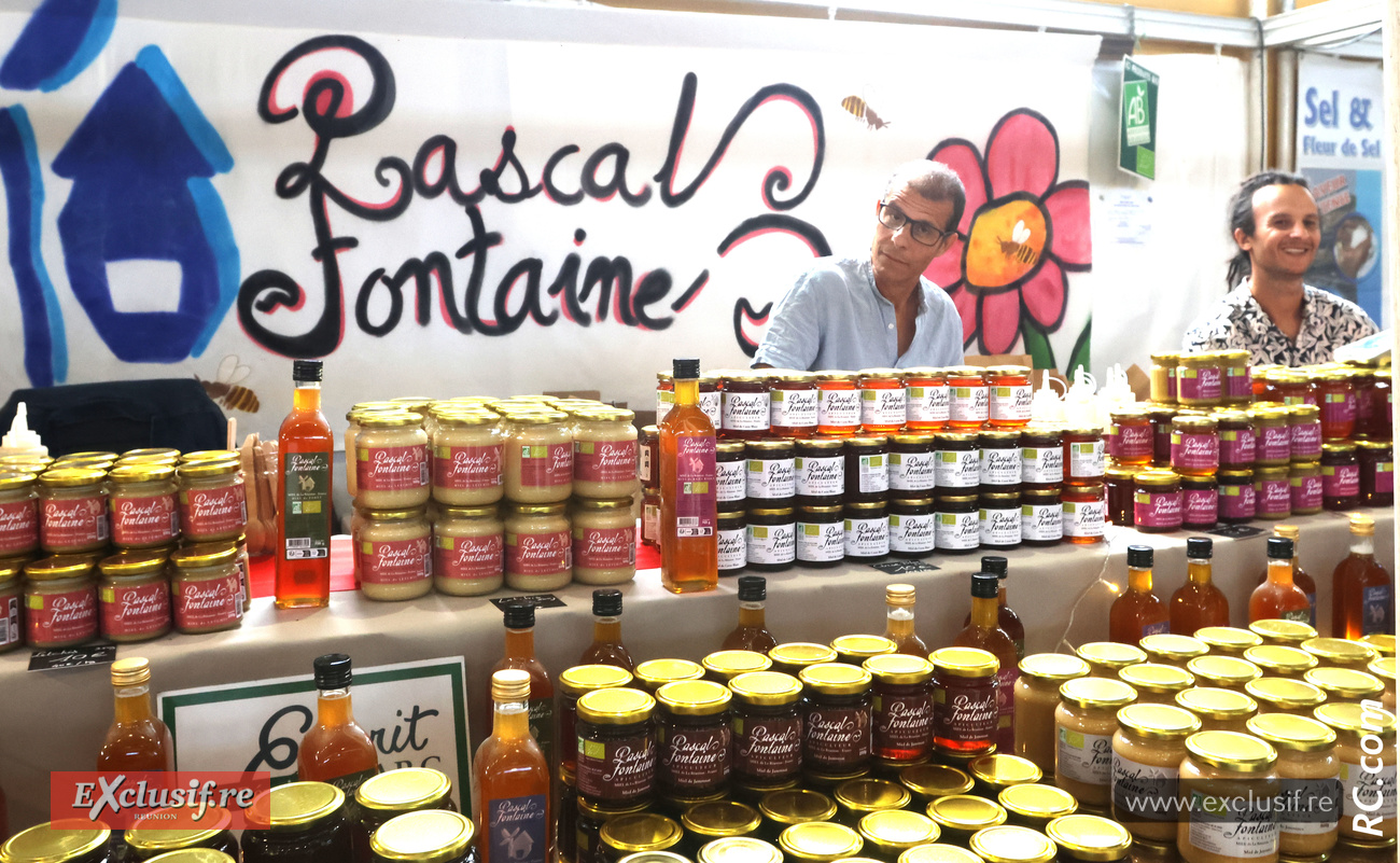 Pascal Fontaine, l'un des plus anciens producteurs de miel au Tampon. Avec cette année le miel au parfum de jamrosa