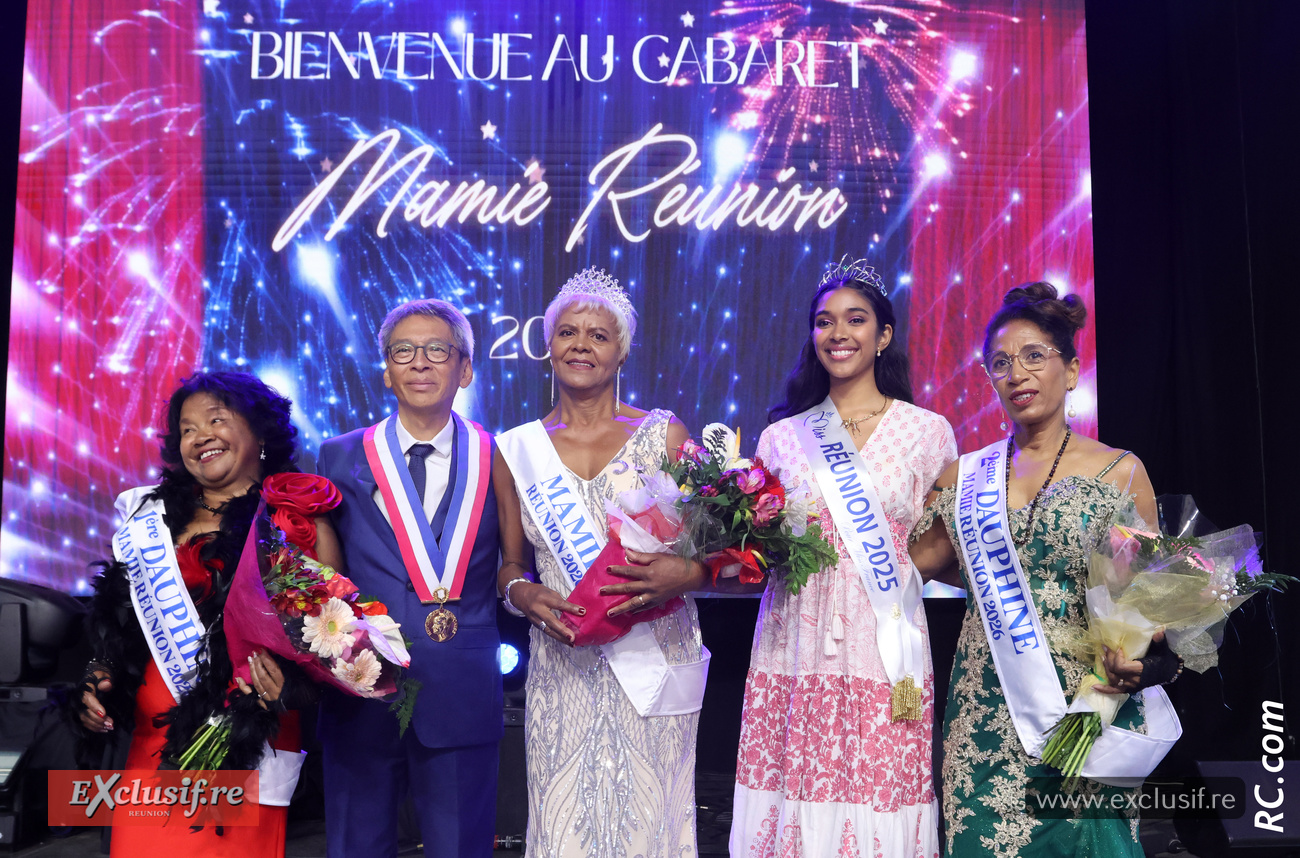 Les lauréates avec Patrice Thien Ah Koon, maire du Tampon, et Priya Padavatan, Miss Réunion 2025
