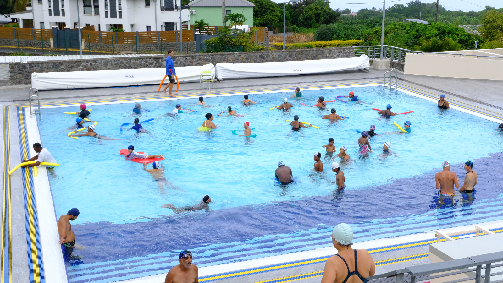 Les bassins de baignade font déjà le plein...