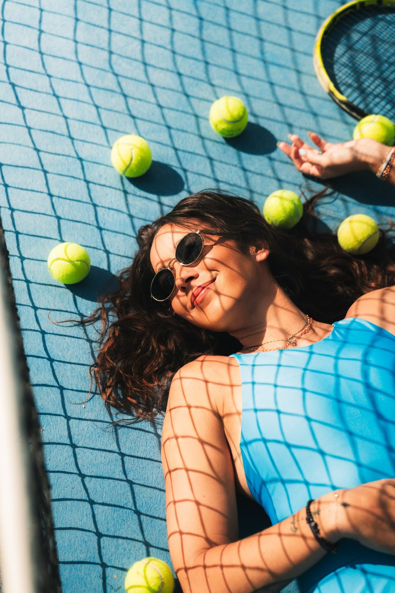 Une jeune femme qui a toujours vécu sa passion du tennis avec persévérance...