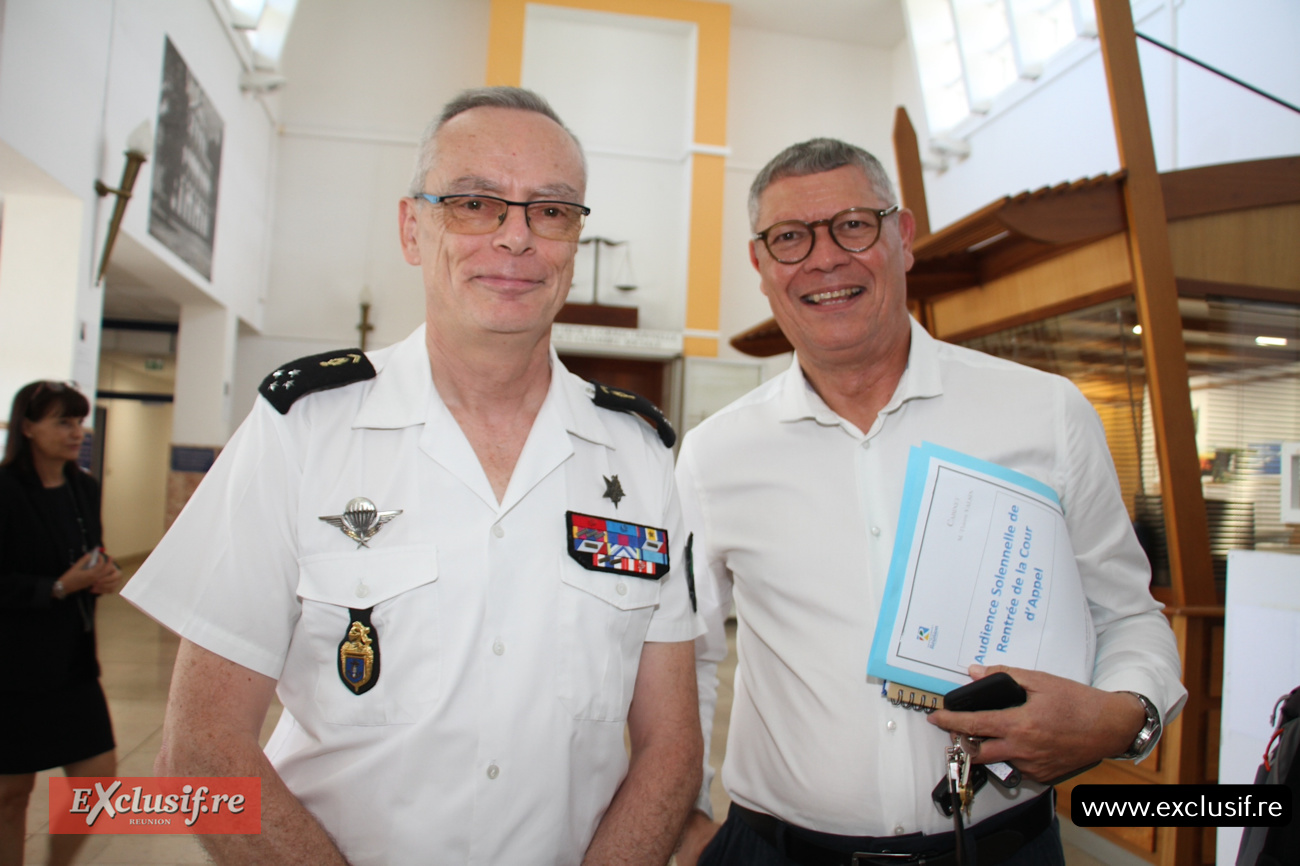 Général Pierre Poty, Commandant de la Gendarmerie Outre-mer, et le représentant de la Région Réunion