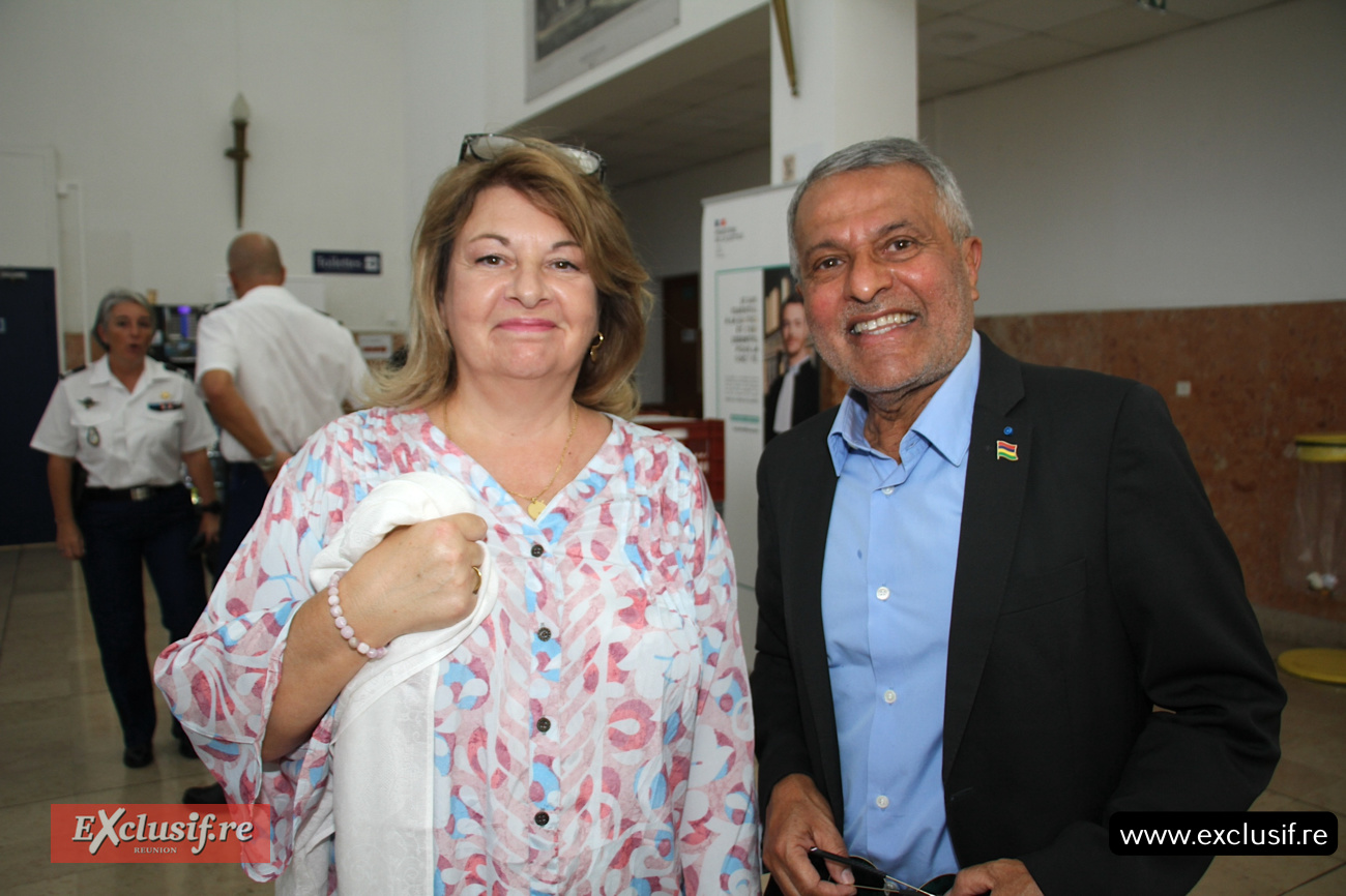Emmanuelle Wacongne, et Younous Ravate, consul honoraire de l'île Maurice