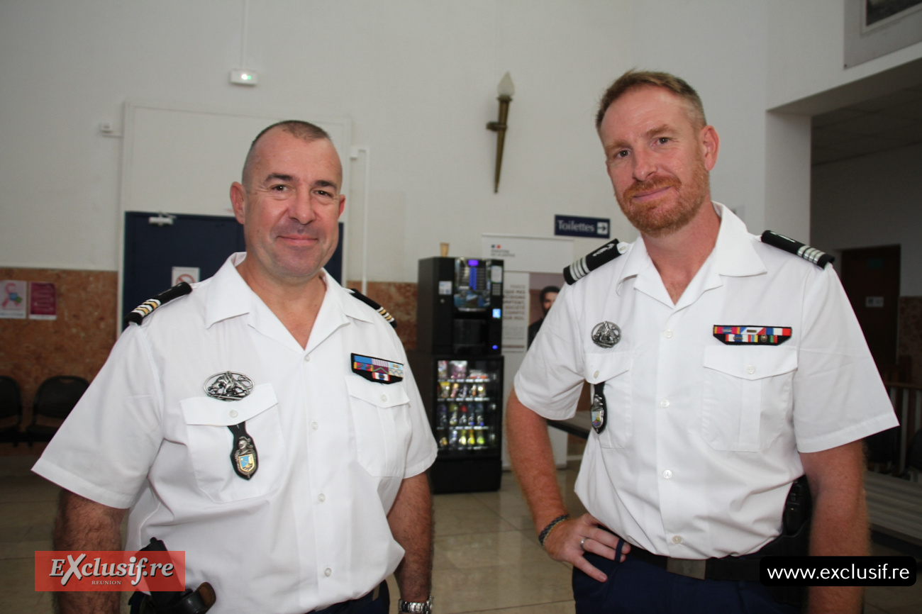 Jean-Marc Toillon, Officier-adjoint en charge de la police judiciaire, et Thomas Herviou, Commandant la compagnie de Gendarmerie de Saint-Paul