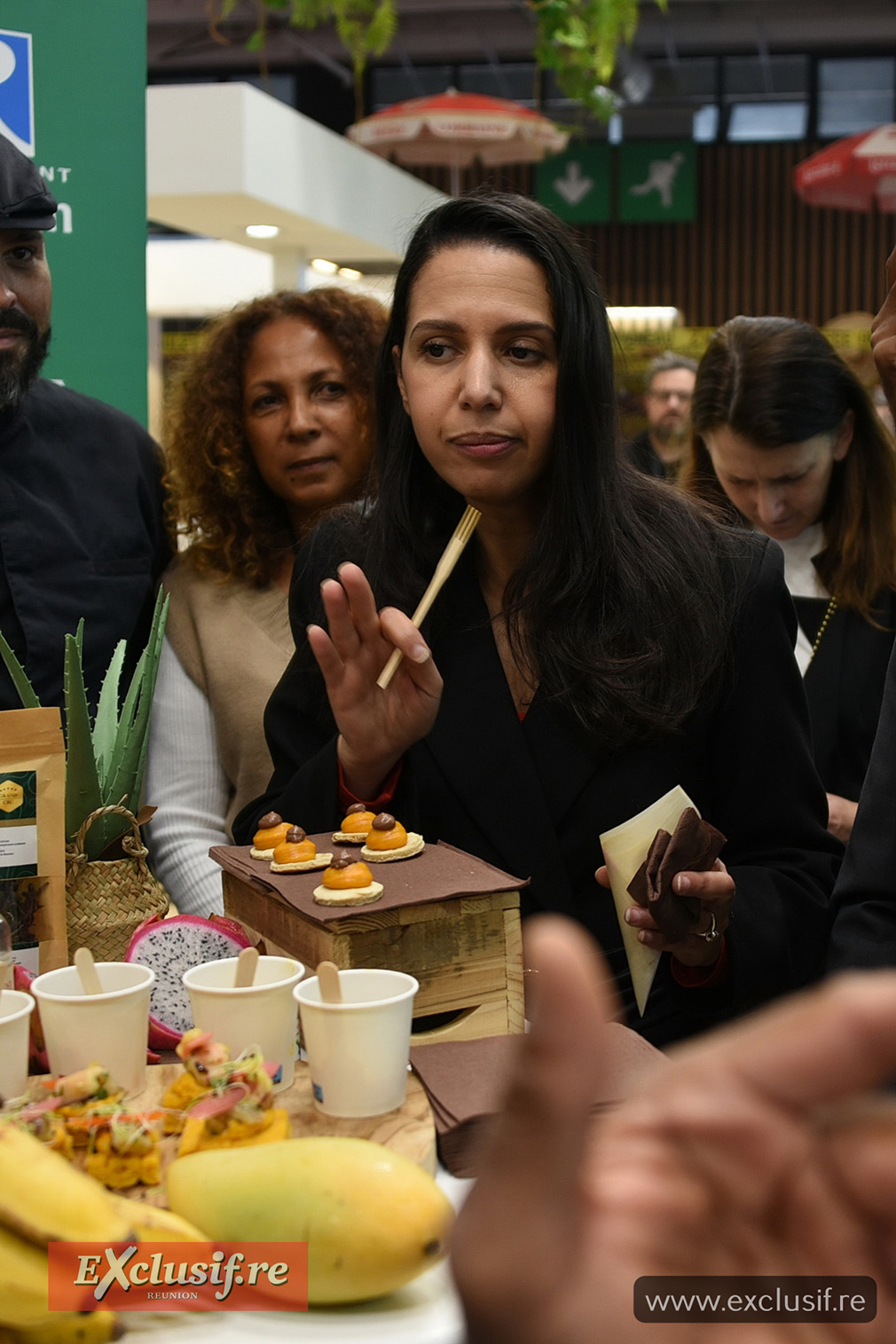 Salon International de l'Agriculture à Paris: visite de la Ministre des Outre-mer Naïma Moutchou