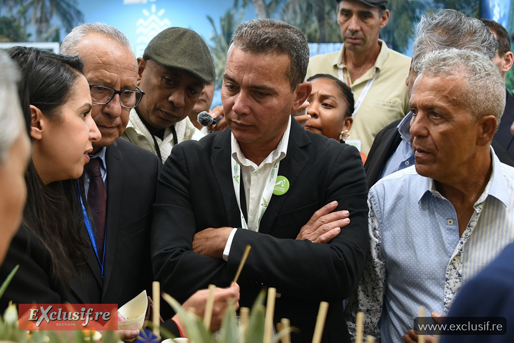 La ministre a été accueillie par Olivier Fontaine, président de la Chambre d'Agriculture de La Réunion