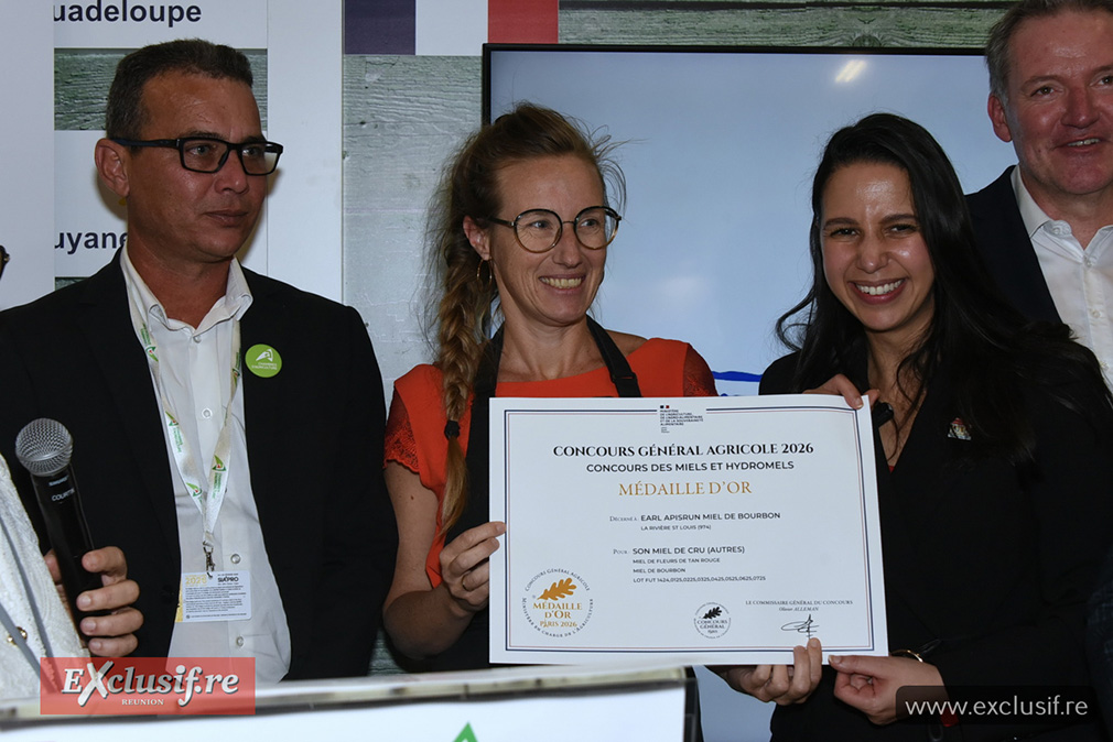 La remise des médailles aux exposants ultramarins