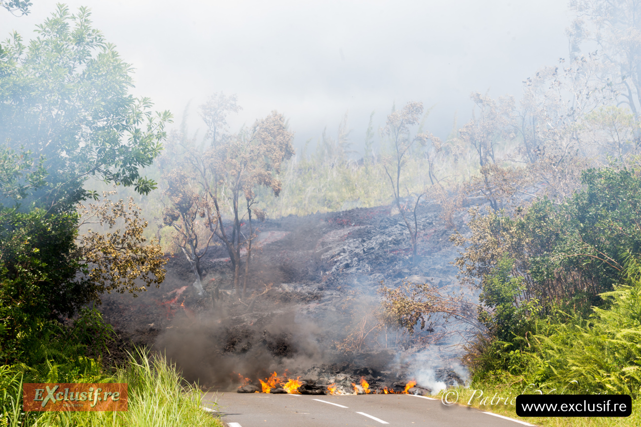 Volcan Piton de la Fournaise: toutes les photos de la traversée de la RN2 du vendredi 13 mars