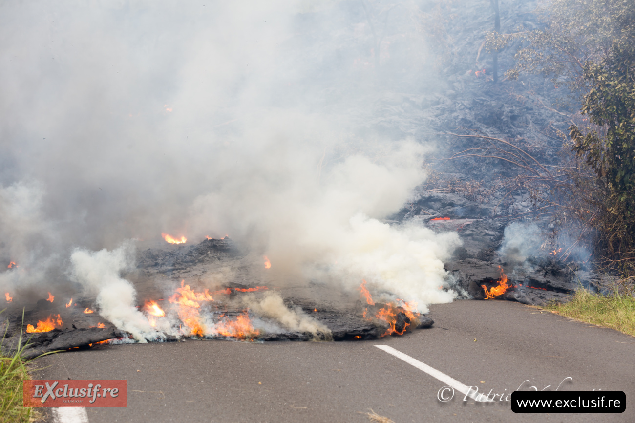 Volcan Piton de la Fournaise: toutes les photos de la traversée de la RN2 du vendredi 13 mars