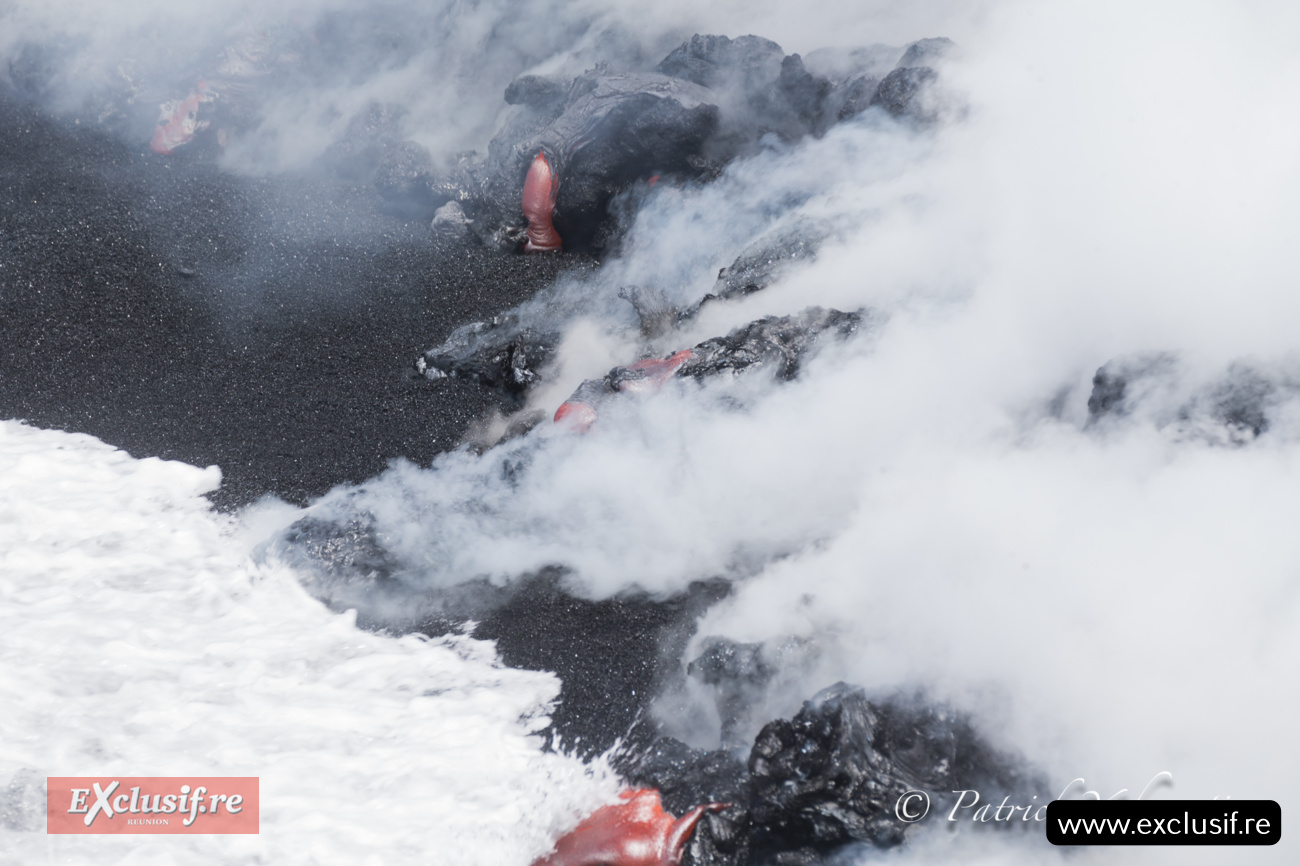 Piton de la Fournaise: les coulées ont rejoint la mer ce lundi, photos