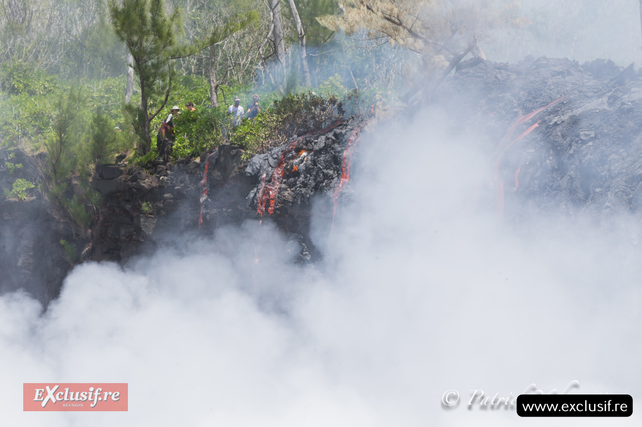 Piton de la Fournaise: les coulées ont rejoint la mer ce lundi, photos