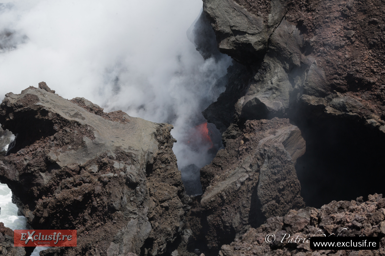 Piton de la Fournaise: les coulées ont rejoint la mer ce lundi, photos
