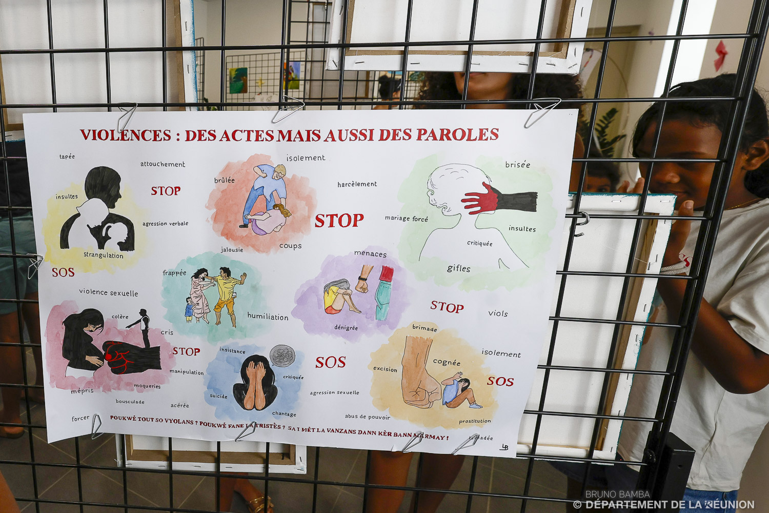 «Autour de la peinture»: quand douleur devient couleur pour des femmes victimes de violences