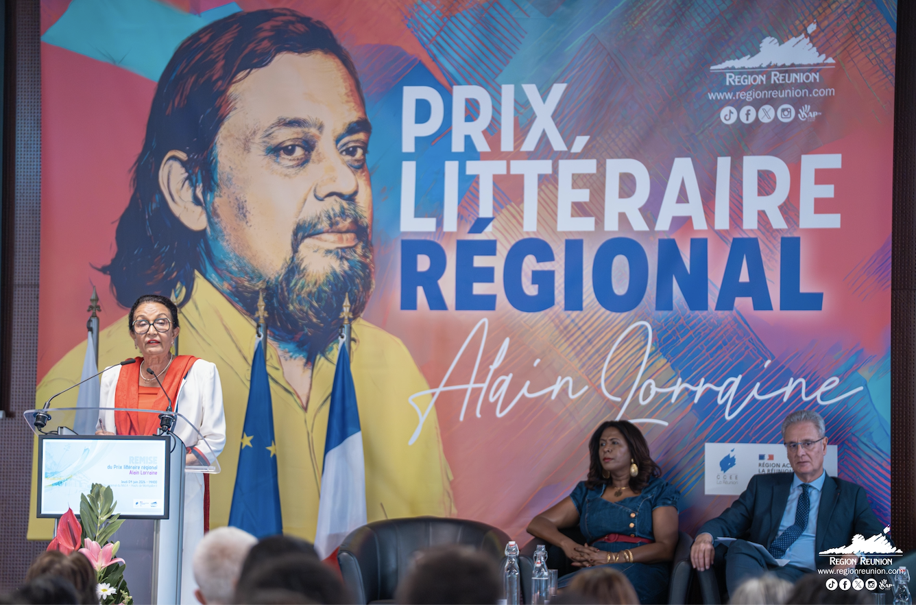 "Ce prix permet de valoriser l'écriture comme vecteur de confiance, de transmission et de citoyenneté" a dit Huguette Bello, présidente de la Région Réunion
