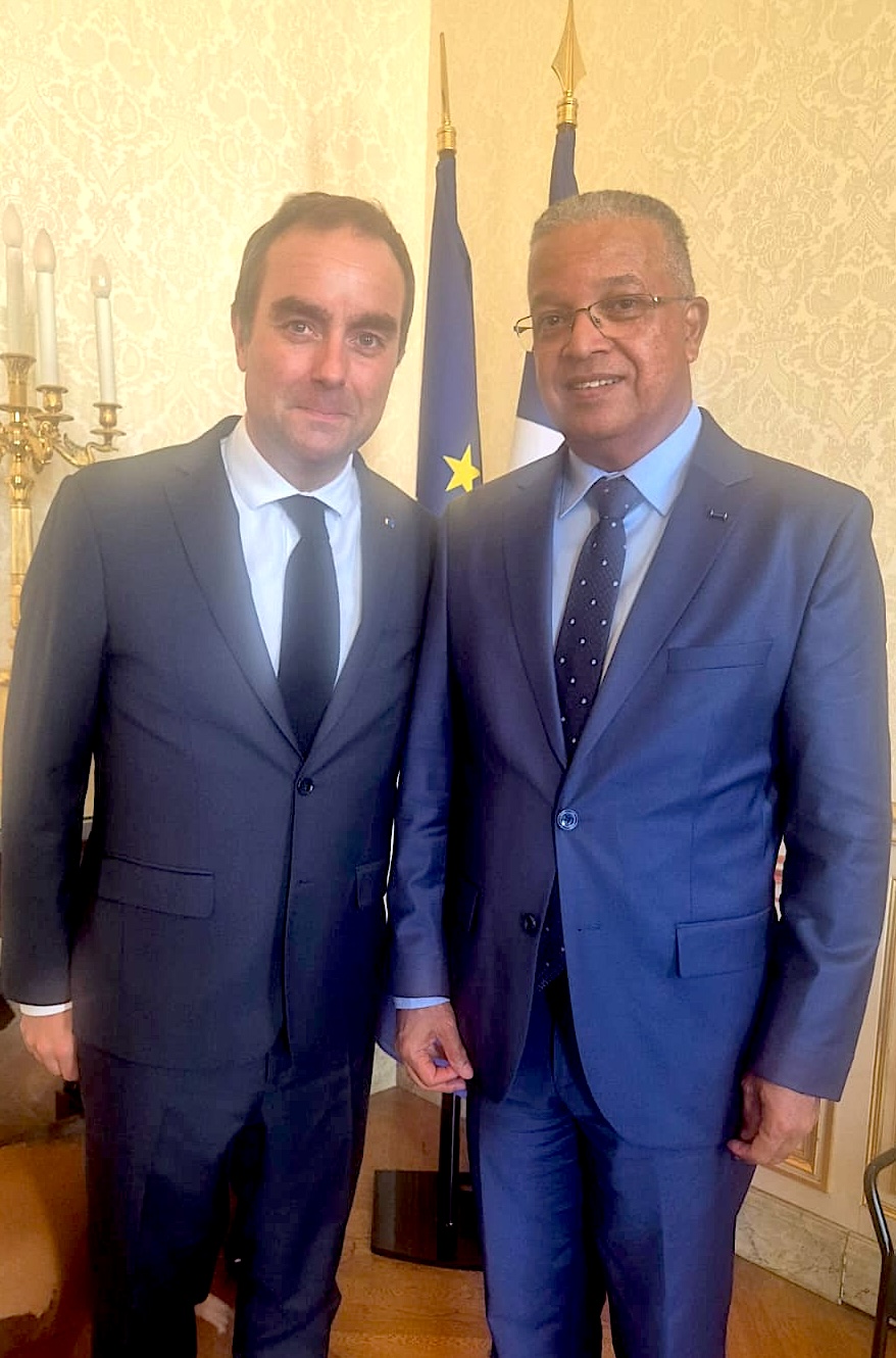 Sébastien Lecornu, Premier ministre, et Cyrille Melchior, président du Département