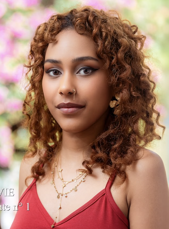 N°1: Lyvie Sinapin