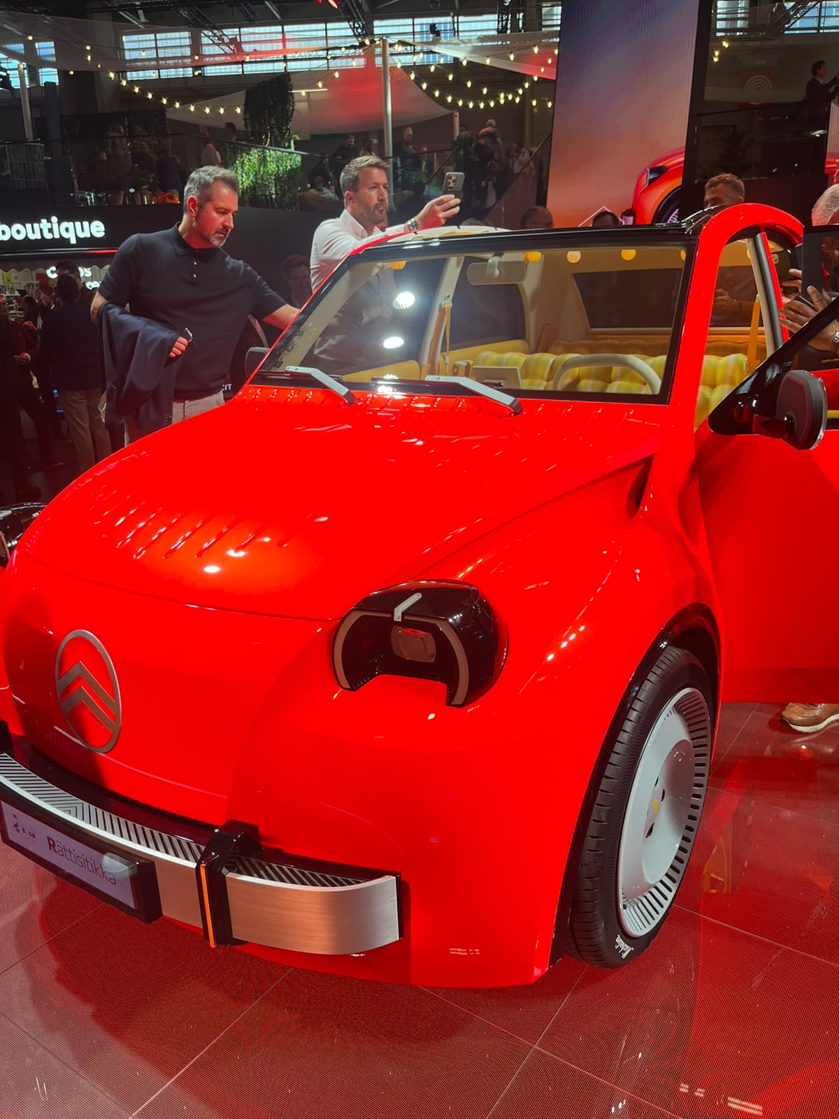 La 2CV de Citroën bientôt de retour...