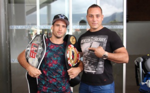 Muay Thaï: Cédric Desruisseaux a ramené la Ceinture mondiale de Hong-Kong!