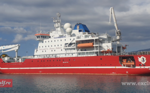 Visite du S.A. Agulhas II, navire océanographique sud-africain, au profit de la SOI-FNMM
