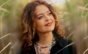 Musique: "La Bonne Adresse", premier single de Stéphanie Payet qui vise... l'Olympia!