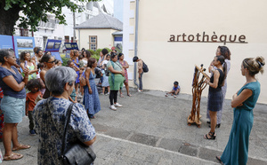 «Autour de la peinture»: quand douleur devient couleur pour des femmes victimes de violences