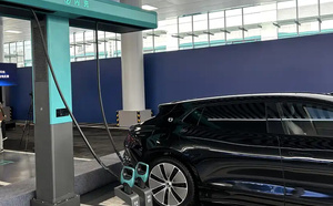 Voiture électrique: le constructeur chinois BYD promet une recharge auto en 5 minutes!