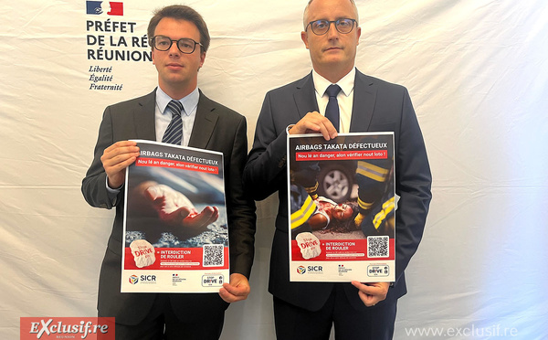 Vincent Bernard-Lafoucrière, directeur de cabinet du préfet, et Philippe-Alexandre Rebboah, président du SICR, présentent les nouvelles affiches de sensibilisation au danger