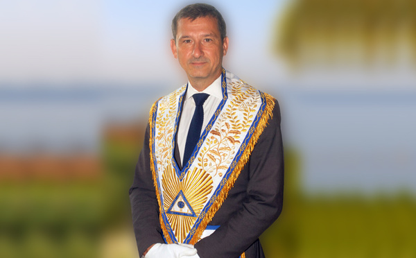 Franc-maçonnerie: le Grand Maître de la GLMF en visite à La Réunion