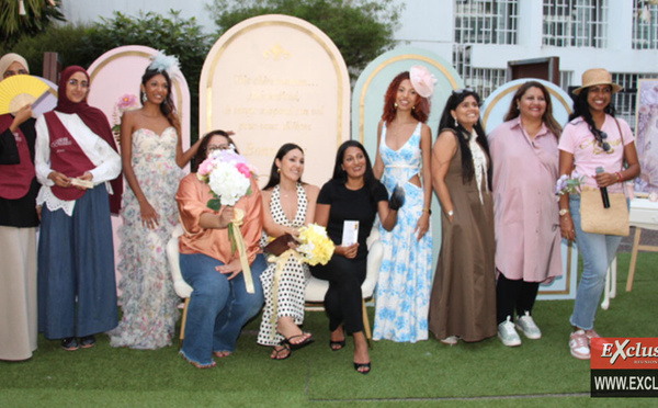 Remise de cadeaux à des mamans: photos